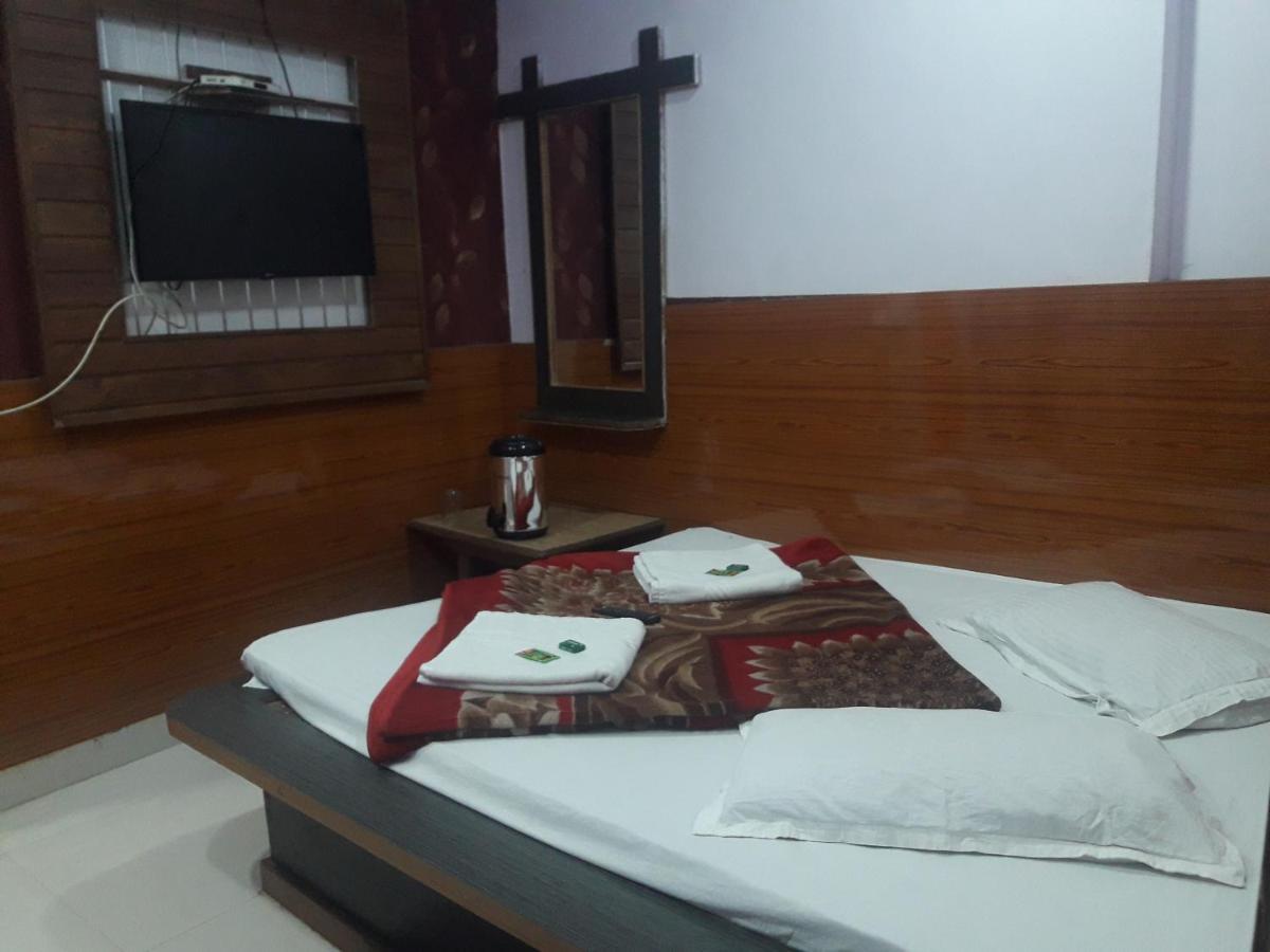 Hotel Rajvihar Pachmarhī Extérieur photo