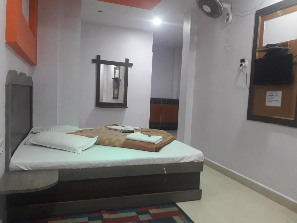 Hotel Rajvihar Pachmarhī Extérieur photo
