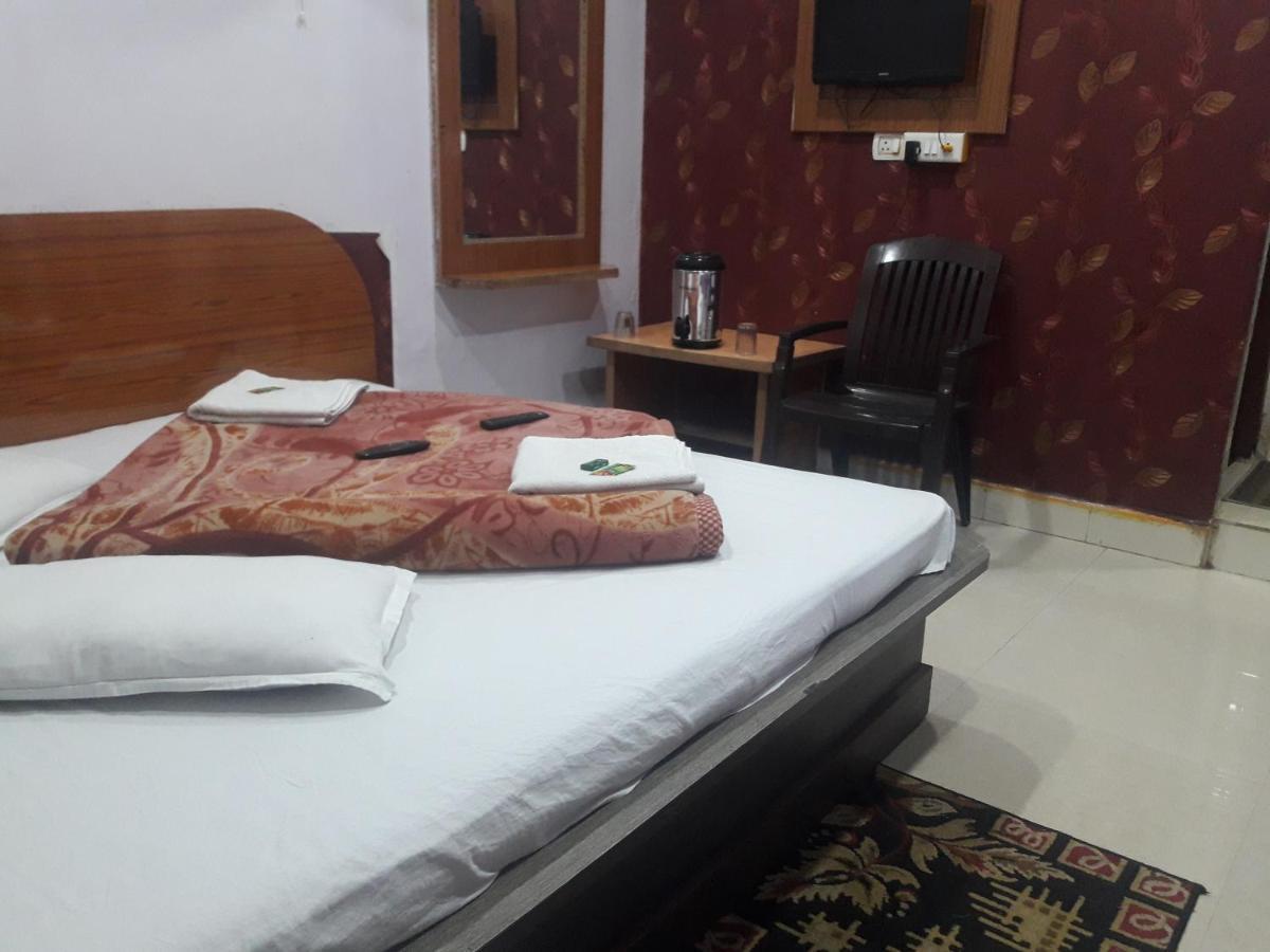 Hotel Rajvihar Pachmarhī Extérieur photo