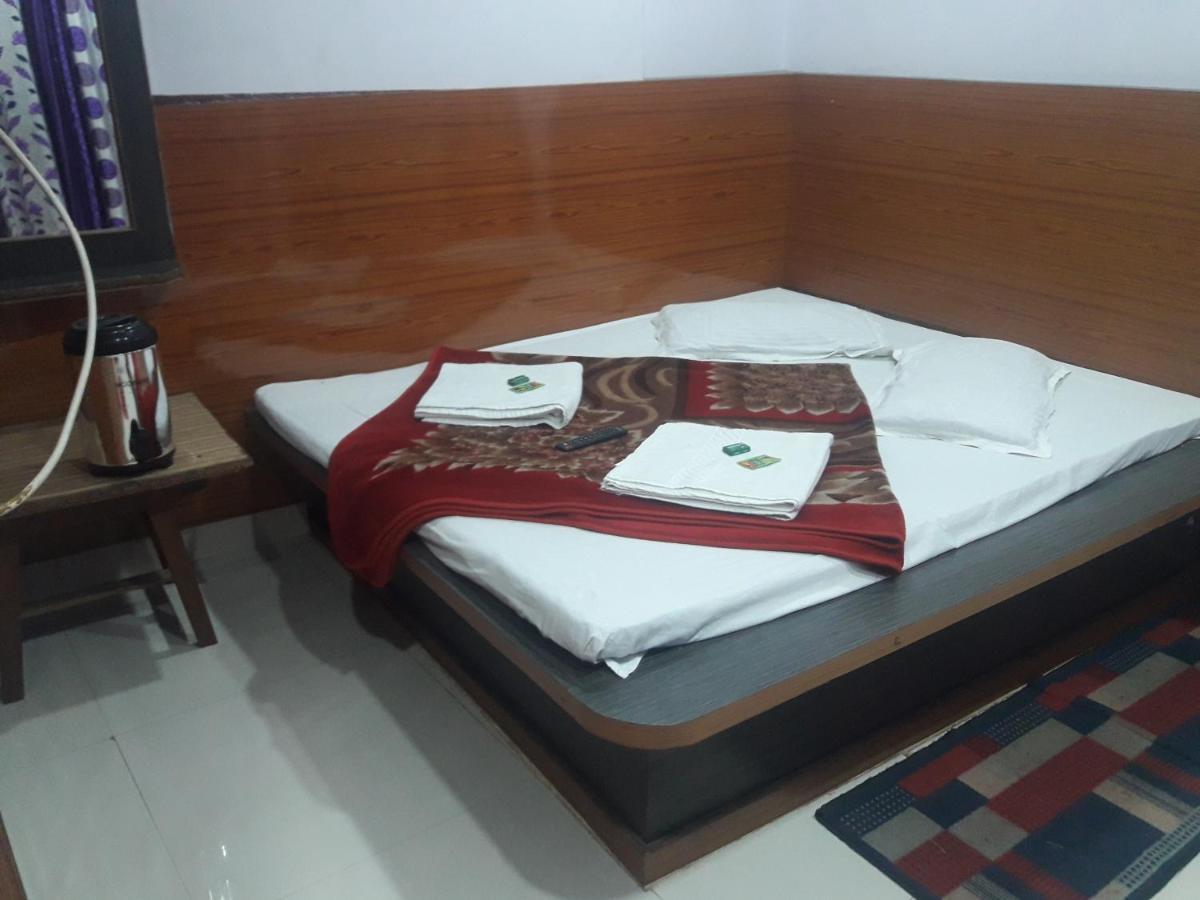 Hotel Rajvihar Pachmarhī Extérieur photo