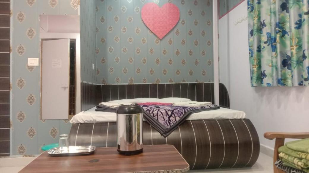 Hotel Rajvihar Pachmarhī Chambre photo