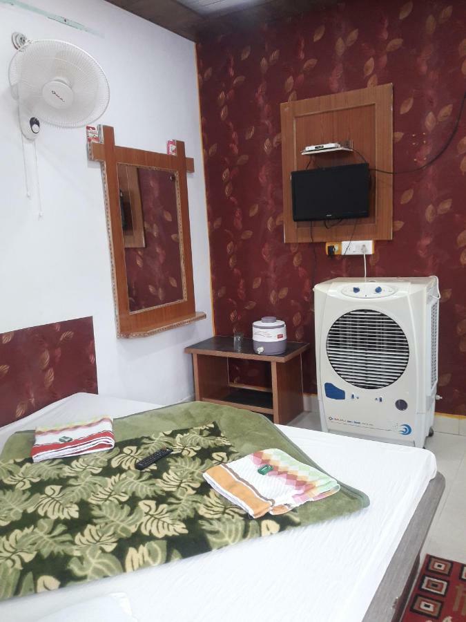 Hotel Rajvihar Pachmarhī Extérieur photo