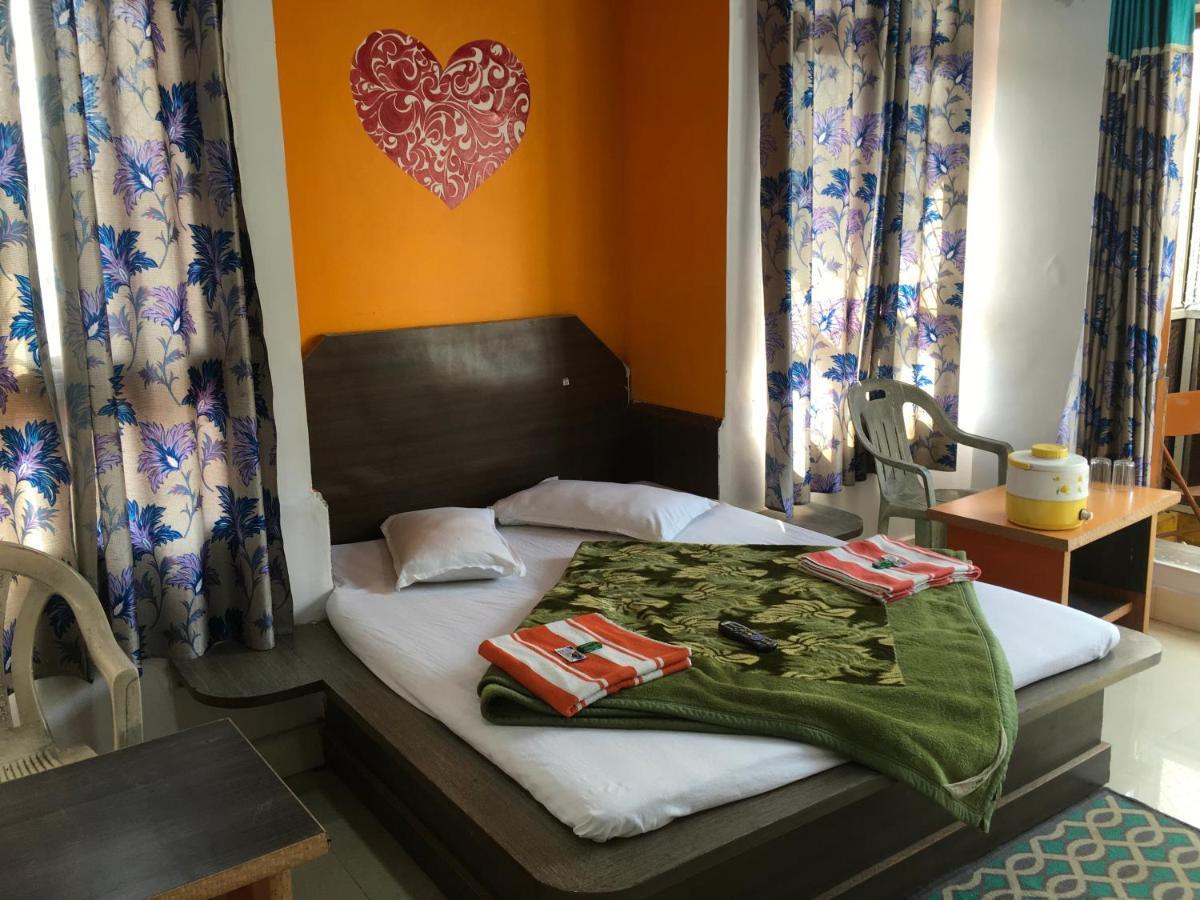 Hotel Rajvihar Pachmarhī Extérieur photo