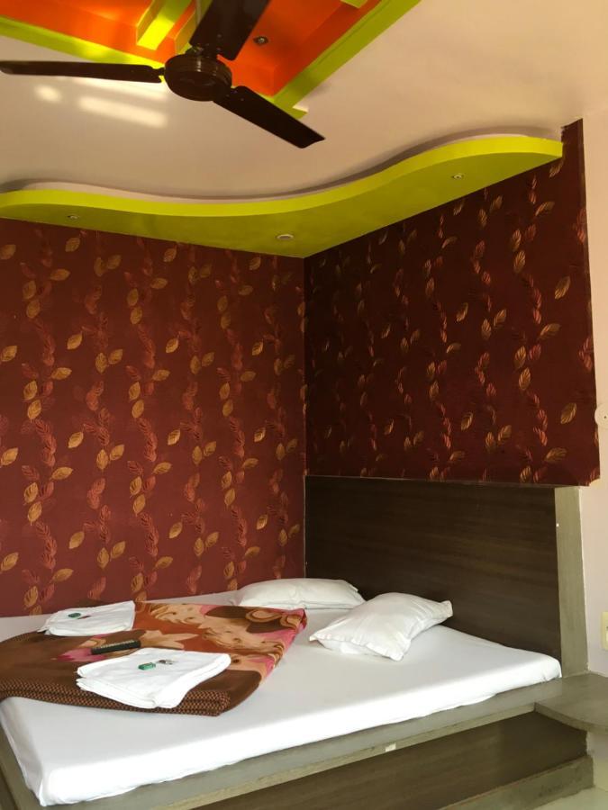 Hotel Rajvihar Pachmarhī Extérieur photo